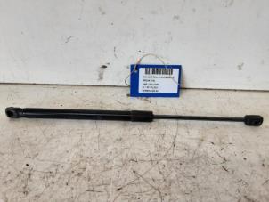 Used Set of bonnet gas struts Mini Clubman (F54) 1.5 One D 12V Price € 30,00 Inclusive VAT offered by Collignon & Fils