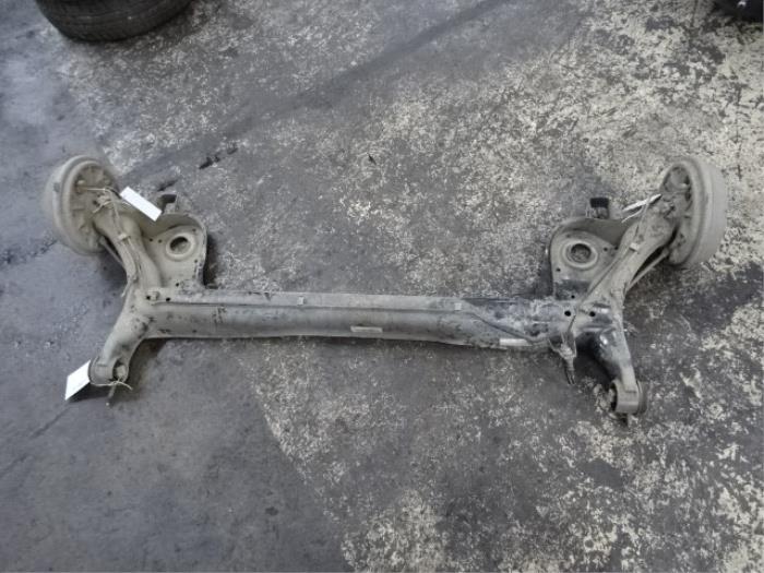 Rear-wheel drive axle from a Volkswagen Up! (121) 1.0 12V 75 2013