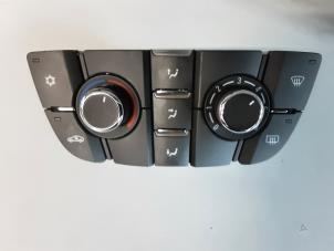 Used Air conditioning control panel Opel Meriva 1.4 16V Ecotec Price € 75,00 Inclusive VAT offered by Collignon & Fils