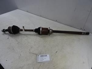 Used Front drive shaft, right Jeep Renegade (BU) 1.6 E-torq 16V Price € 225,00 Inclusive VAT offered by Collignon & Fils