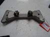 BMW 2 serie (F22) 218d 2.0 16V Gearbox mount
