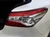 Taillight, right from a Toyota Camry (VH7), 2017 2.5 Hybrid 16V, Saloon, 4-dr, Electric Petrol, 2,487cc, 153kW (208pk), FWD, A25AFKS, 2018-08, AXVH71 2020