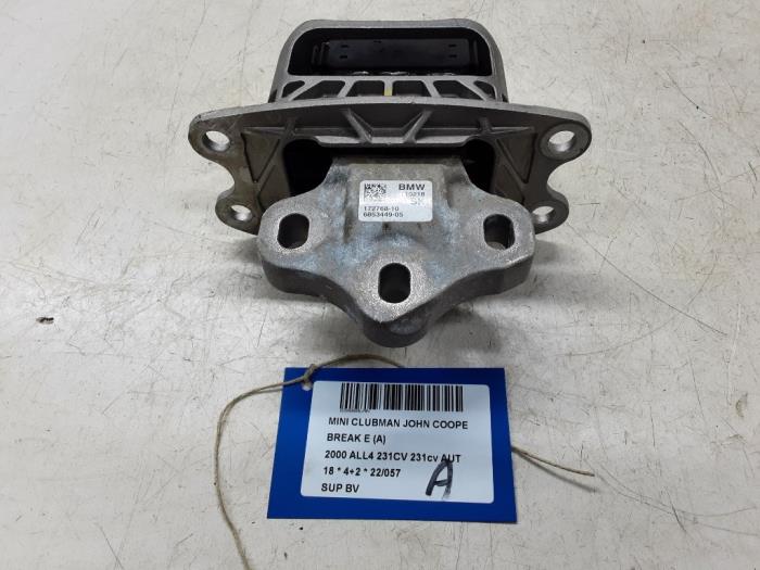 Gearbox mount from a MINI Clubman (F54) 2.0 16V John Cooper Works ALL4 2018