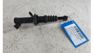 Used Clutch master cylinder Renault Kangoo Express (FW) 1.5 dCi 90 FAP Price € 39,99 Inclusive VAT offered by Collignon & Fils