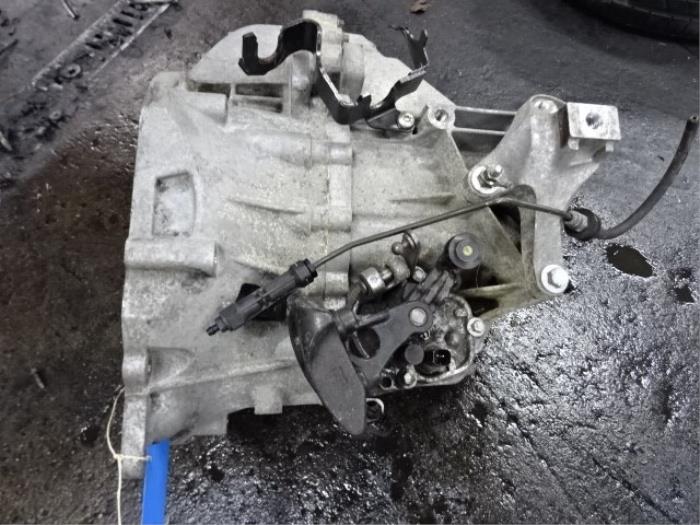 Gearbox from a Ford Focus C-Max 2.0 TDCi 16V 2005