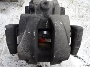 Used Front brake calliper, right BMW X4 (F26) xDrive20d 16V Price € 75,00 Inclusive VAT offered by Collignon & Fils