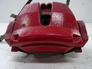Usagé Etrier de frein (pince) avant droit Jaguar F-Pace 3.0 D 24V AWD Prix € 59,99 Prix TTC proposé par Collignon & Fils