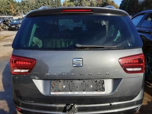 Używane Tylna klapa Seat Alhambra (7N) 2.0 TDI 16V E-Ecomotive Cena € 700,00 Z VAT oferowane przez Collignon & Fils