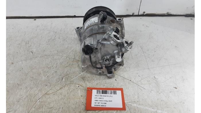Air conditioning pump from a Volvo V60 I (FW/GW) 2.0 D2 16V 2018