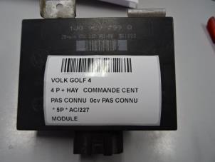Used Engine management computer Volkswagen Golf IV (1J1) 1.6 16V Price € 25,00 Inclusive VAT offered by Collignon & Fils