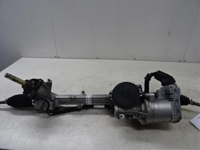 Steering box from a DS DS 7 Crossback 2.0 BlueHDi 180 2019
