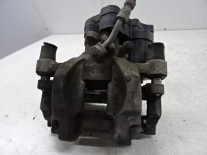 Used Rear brake calliper, left Volkswagen Passat (3G2) 1.6 TDI 16V Price € 174,99 Inclusive VAT offered by Collignon & Fils