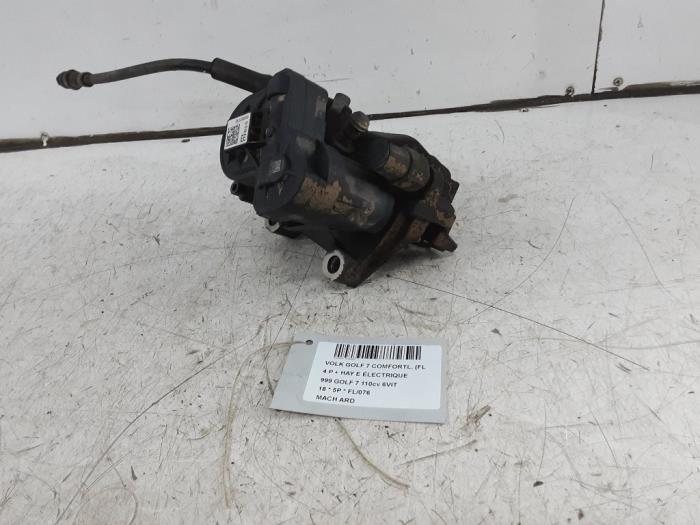 Rear brake calliper, right from a Volkswagen Golf VII (AUA) 1.0 TSI 12V 2018