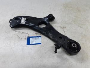 Used Front wishbone, left Hyundai Santa Fe III (DM) 2.2 CRDi R 16V 4x2 Price € 149,99 Inclusive VAT offered by Collignon & Fils
