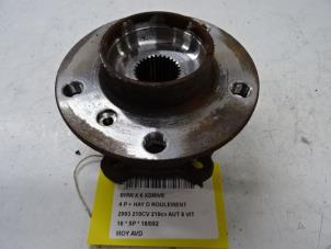 Used Front wheel hub BMW X6 (F16) xDrive30d 3.0 24V Price € 99,99 Inclusive VAT offered by Collignon & Fils