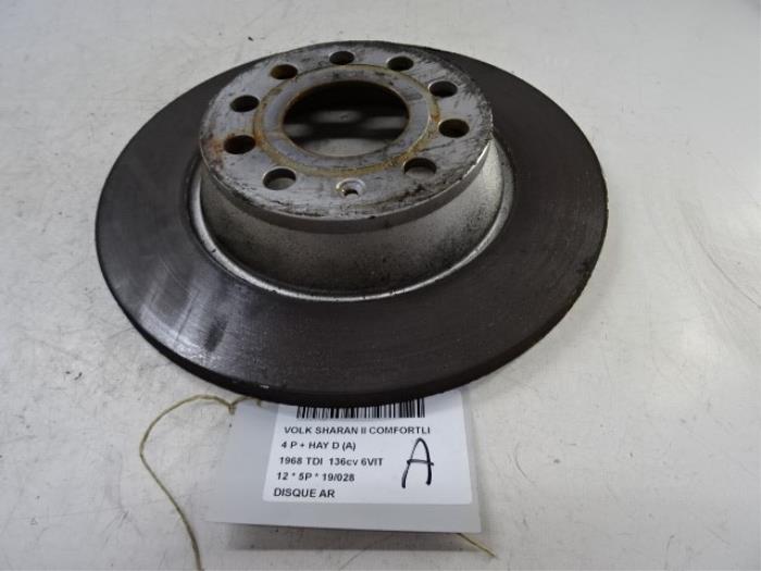 Rear brake disc from a Volkswagen Sharan (7N) 2.0 TDI 16V 2012