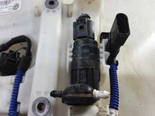 Usados Bomba de limpiaparabrisas delante Audi SQ2 (GAB/GAG) 2.0 TFSI 16V Precio € 30,00 IVA incluido ofrecido por Collignon & Fils