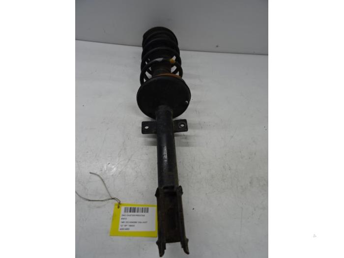 Rear shock absorber, right from a Dacia Duster (HS) 1.5 dCi 2012
