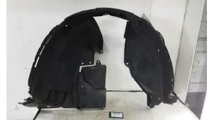 Used Inner wheel arch Nissan Qashqai (J11) 1.3 DIG-T 140 16V Price € 50,00 Inclusive VAT offered by Collignon & Fils