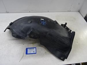 Used Inner wheel arch Renault Clio IV (5R) 0.9 Energy TCE 90 12V Price € 19,99 Inclusive VAT offered by Collignon & Fils