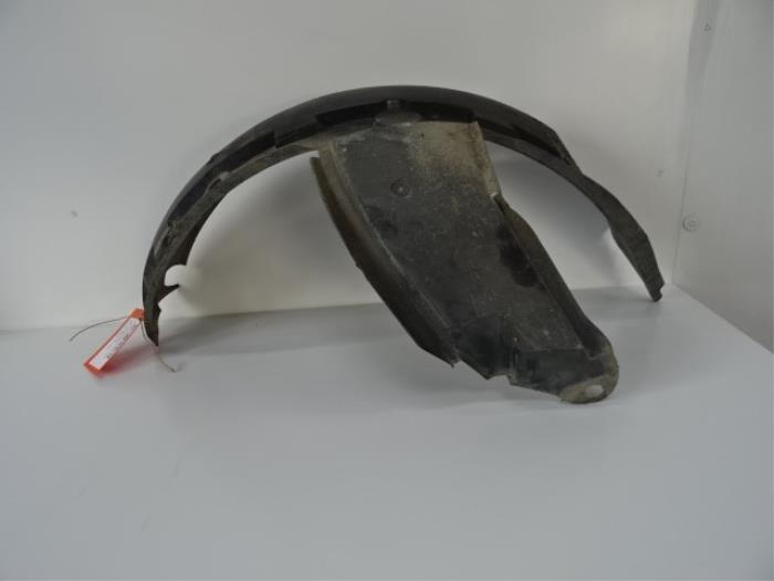 Inner wheel arch from a Renault Kangoo (KC) 1.5 dCi 70 2008