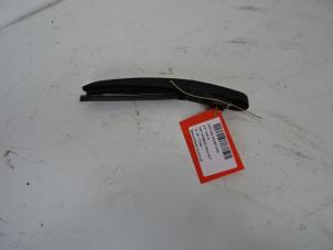 Used Rear wiper arm Citroen DS5 (KD/KF) 2.0 165 HYbrid4 16V Price on request offered by Collignon & Fils