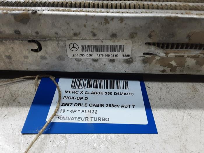 Ladeluftkühler van een Mercedes-Benz X (470) 350d 3.0 V6 24V 4-Matic 2019