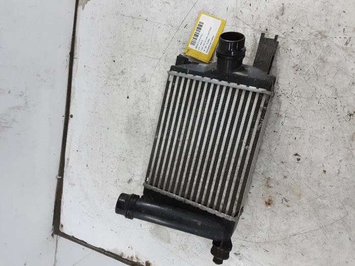 Intercooler from a Renault Clio IV (5R) 1.2 TCE 16V GT EDC 2018