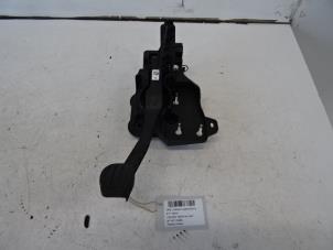 Used Brake pedal Opel Corsa F (UB/UP) 1.2 12V 75 Price € 50,00 Inclusive VAT offered by Collignon & Fils