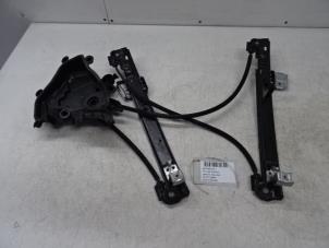 Used Window mechanism 4-door, front right Seat Ibiza IV (6J5) 1.6 TDI 105 Price € 39,99 Inclusive VAT offered by Collignon & Fils