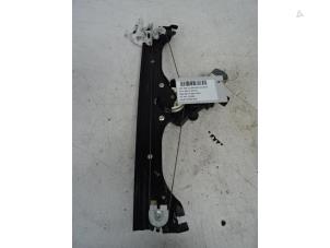 Used Window mechanism 4-door, front right Fiat 500 (312) 1.2 69 Price € 50,00 Inclusive VAT offered by Collignon & Fils