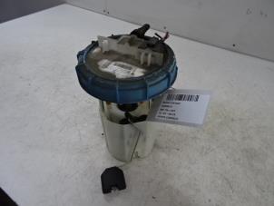 Used Mechanical fuel pump Smart Fortwo Cabrio (451.4) 1.0 52 kW Price € 50,00 Inclusive VAT offered by Collignon & Fils