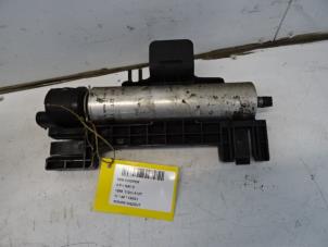 Usados Bomba de gasolina mecánica Mini Mini (R56) 1.6 Cooper D 16V Precio € 75,00 IVA incluido ofrecido por Collignon & Fils