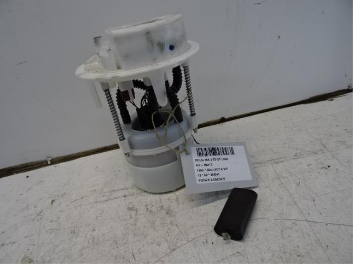 Bomba de gasolina mecánica de un Peugeot 308 (L3/L8/LB/LH/LP) 1.2 12V e-THP PureTech 130 2019