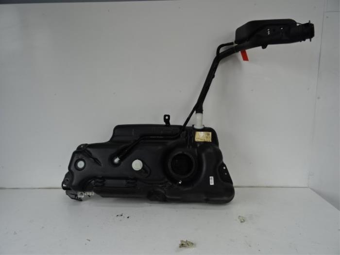Tank from a Peugeot 207 CC (WB) 1.6 HDiF 16V 2013
