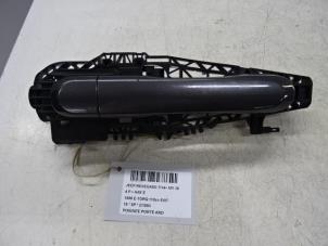 Used Rear door handle 4-door, right Jeep Renegade (BU) 1.6 E-torq 16V Price € 39,99 Inclusive VAT offered by Collignon & Fils