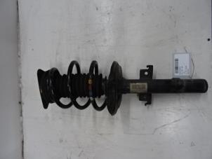 Used Fronts shock absorber, left Renault Espace (RFCJ) 1.6 Energy dCi 160 EDC Price € 79,99 Inclusive VAT offered by Collignon & Fils