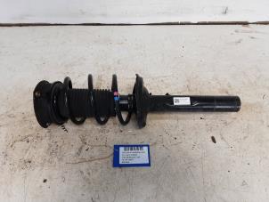 Used Front shock absorber, right Volkswagen Golf VII (AUA) 1.2 TSI 16V Price € 75,00 Inclusive VAT offered by Collignon & Fils