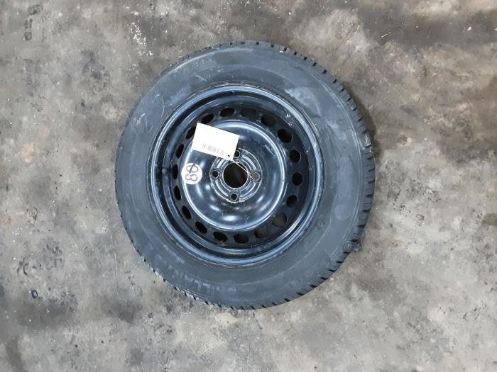 Spare wheel from a Renault Clio IV (5R) 1.2 TCE 16V GT EDC 2018