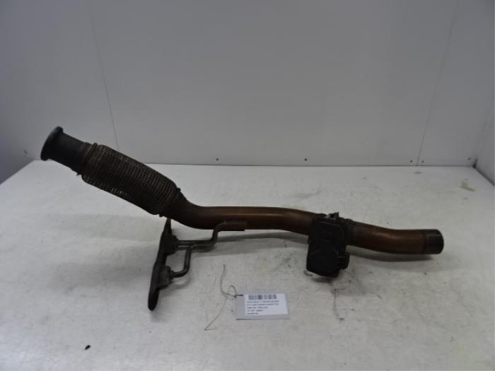 Exhaust front section from a Volkswagen Golf VII (AUA) 1.6 TDI 4Motion 16V 2015