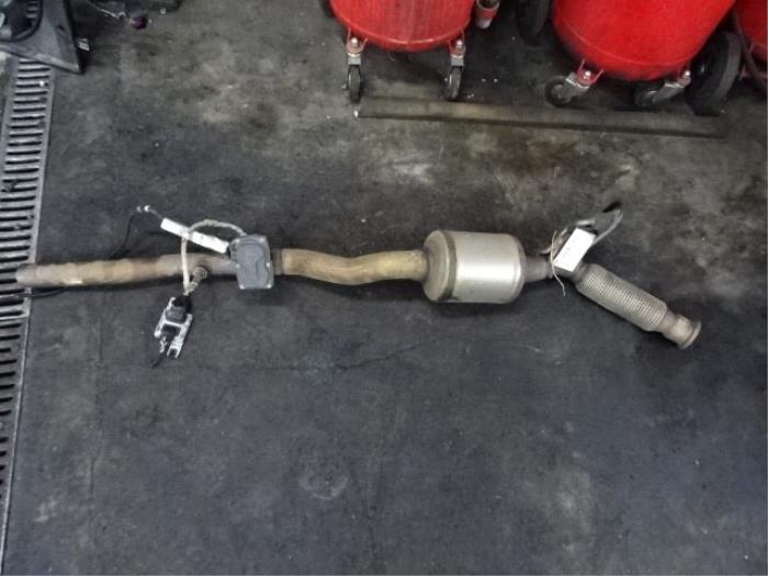 Exhaust front section from a Volkswagen Passat (3G2) 1.6 TDI 16V 2019