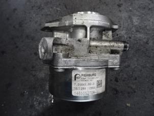 Usados Bomba de vacío de servofreno Mercedes A (W176) 1.5 A-180 CDI, A-180d 16V Precio € 50,00 IVA incluido ofrecido por Collignon & Fils