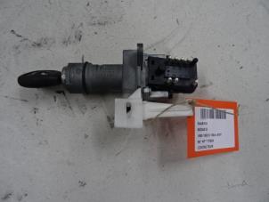 Used Ignition lock + key Saab 9-5 (YS3E) 2.0t 16V Price on request offered by Collignon & Fils