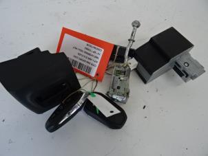 Used Ignition lock + key Citroen DS5 (KD/KF) 2.0 165 HYbrid4 16V Price on request offered by Collignon & Fils