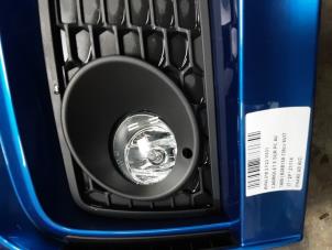 Used Fog light, front right BMW 2 serie (F23) 218i 1.5 TwinPower Turbo 12V Price on request offered by Collignon & Fils