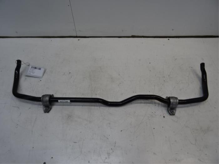 Front anti-roll bar from a Seat Leon (5FB) 1.5 TSI 16V 2019
