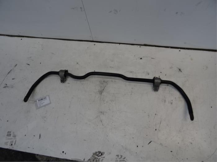Front anti-roll bar from a Volkswagen Touran (1T1/T2) 1.9 TDI 90 2013
