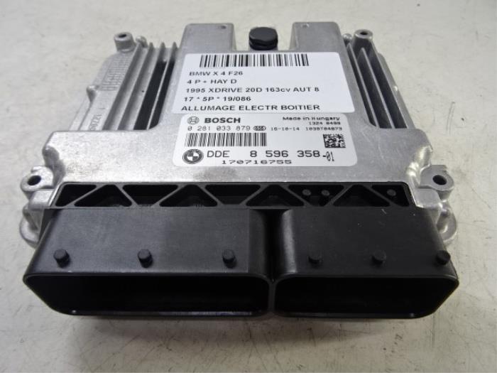 Ignition module from a BMW X4 (F26) xDrive20d 16V 2017