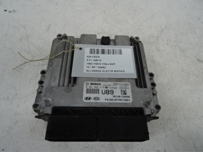 Ignition module from a Kia Cee'd Sportswagon (JDC5) 1.6 CRDi 16V VGT 2016