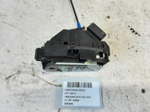 Używane Wkladka zamka drzwiowego prawa Ford Fiesta 6 (JA8) 1.5 TDCi Cena € 50,00 Z VAT oferowane przez Collignon & Fils